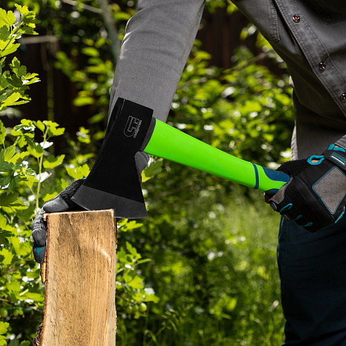 Топор, 1000 г, фибергласовое топорище// Сибртех Топор, 1000 г, фибергласовое топорище// Сибртех