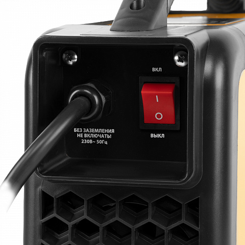 Аппарат инвертор. дуговой сварки SDM-220 Top, 220 А, ПВ 60% кейс// Denzel Аппарат инвертор. дуговой сварки SDM-220 Top, 220 А, ПВ 60% кейс// Denzel