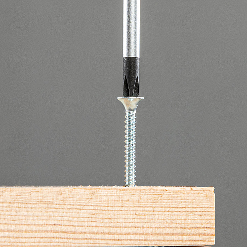 Отвертка, PH1x150 мм, S2, 3к ручка// Gross Отвертка, PH1x150 мм, S2, 3к ручка// Gross