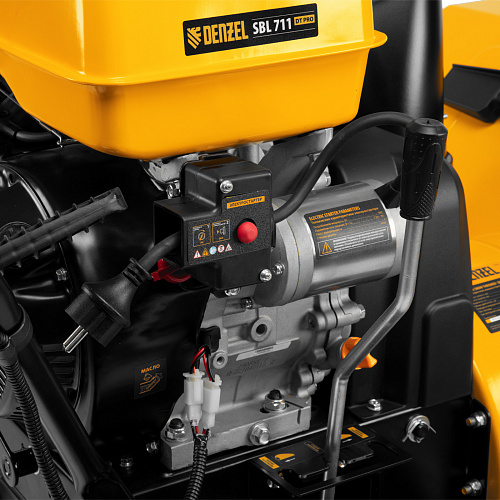 Бензиновая снегоуборочная машина SBL 711DT PRO, 420cc, гусеницы, эл.старт, блок. дифф.// Denzel Бензиновая снегоуборочная машина SBL 711DT PRO, 420cc, гусеницы, эл.старт, блок. дифф.// Denzel